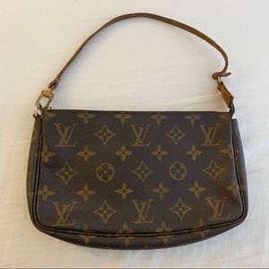 Louis Vuitton Monogram Pochette Accessoires Shoulder Bag